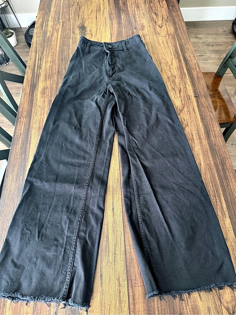 Zara Wide Leg Raw Hem Pants in Black Size 4